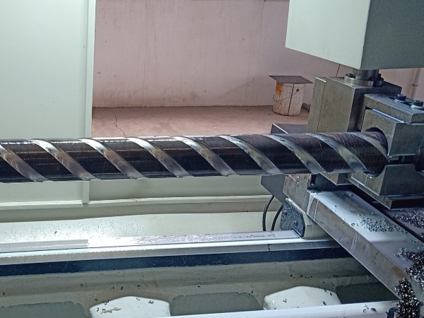 【刻槽鉆桿專用】數(shù)控旋風銑床山西太原客戶現(xiàn)場