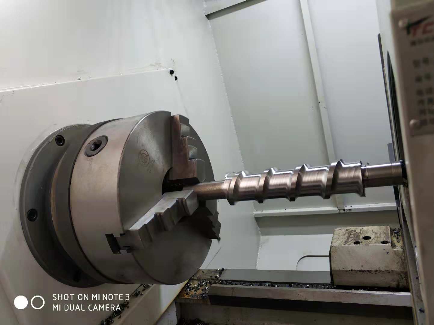 制冰機螺桿專用數(shù)控旋風(fēng)銑